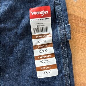 Wrangler Relaxed Fit Jeans in Denim Blue